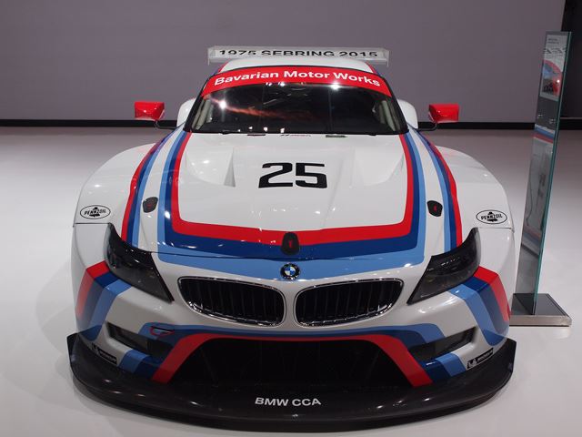 Гоночная икона BMW представлена в Нью Йорке